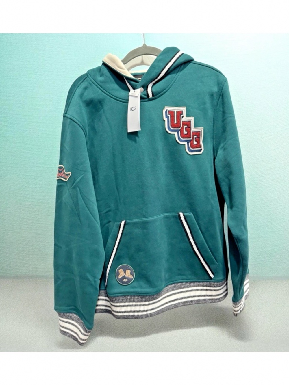 UGG RETRO GREEN HOODED SWEATSHIRT